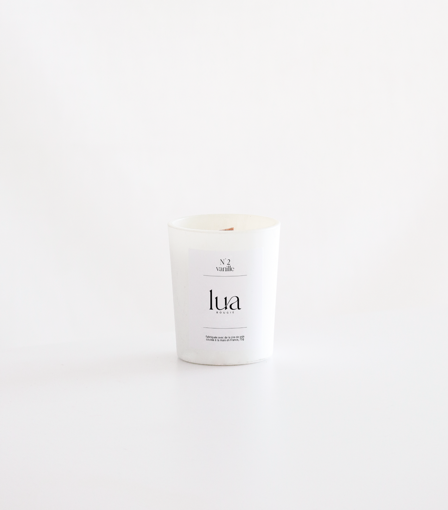 Bougie Lua parfumée et rechargeables, parfum vanille, contenant blanc, 75g. 