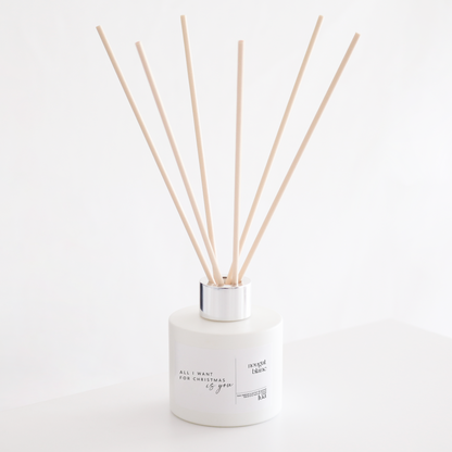 Diffuseur de parfum végétale et naturelle, parfum nougat blanc, couleur de contenant Blanc. 