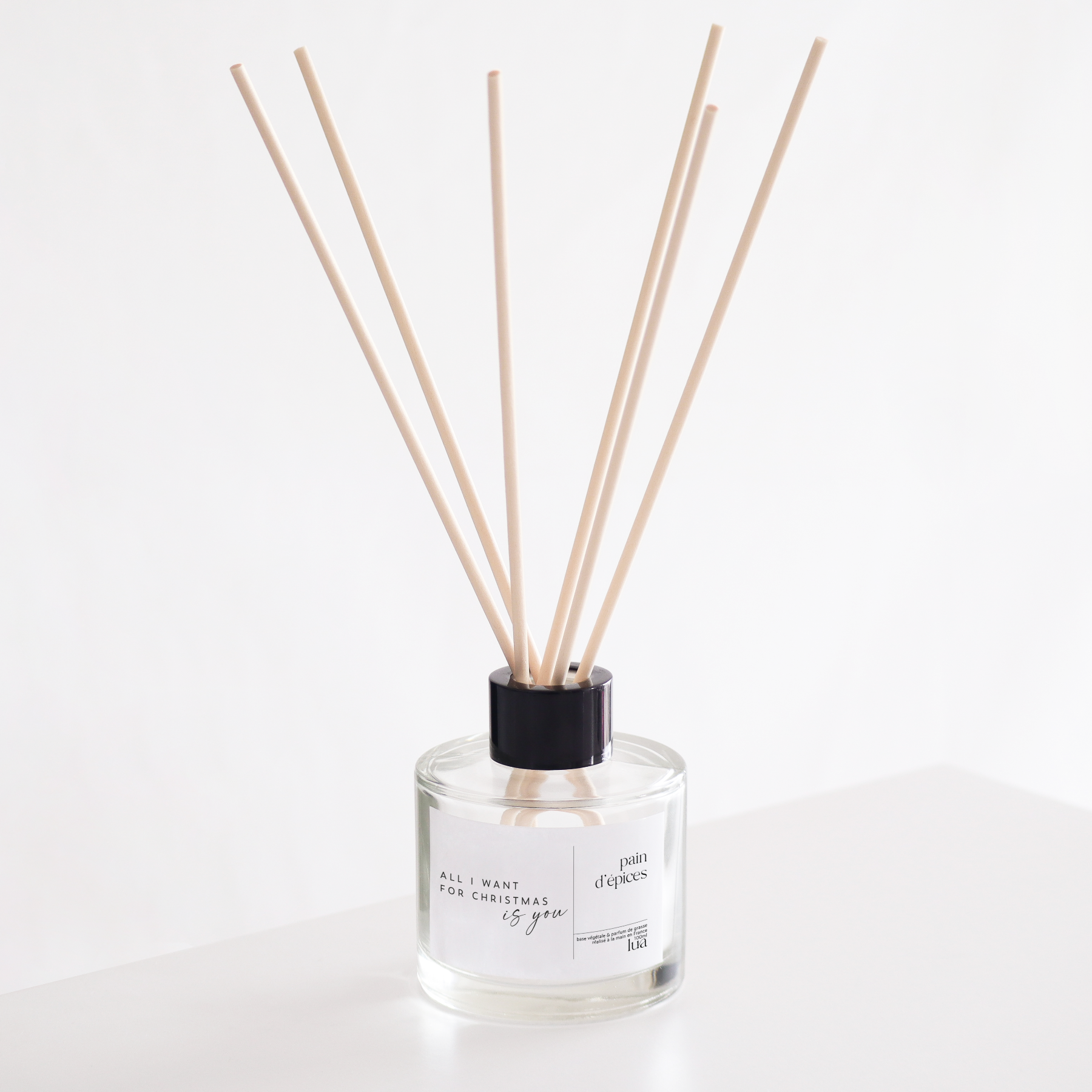 Diffuseur de parfum naturelle et rechargeable, base végétale et parfum de Grasse. 