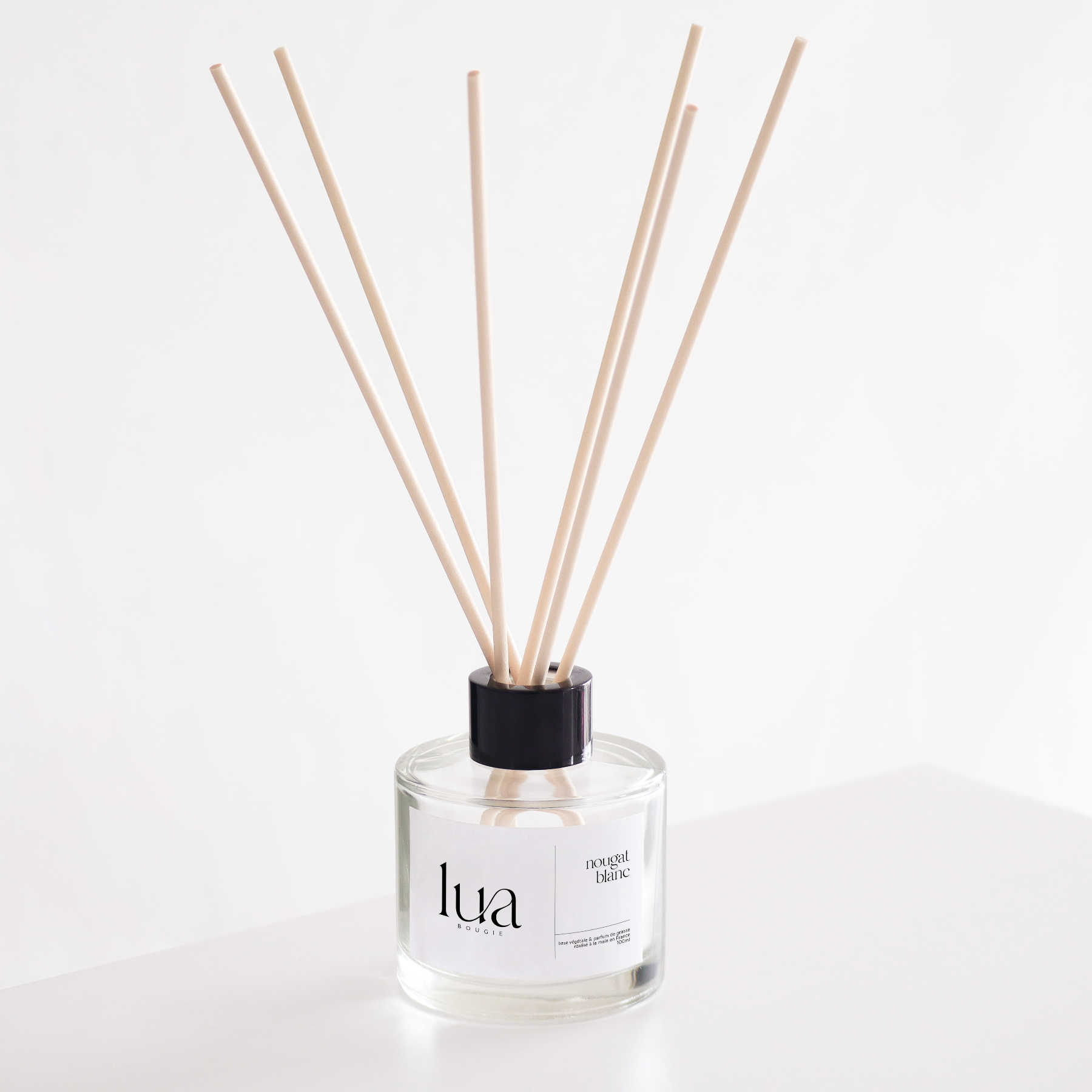 Diffuseur de parfum naturelle LUA Bougie, nougat blanc.