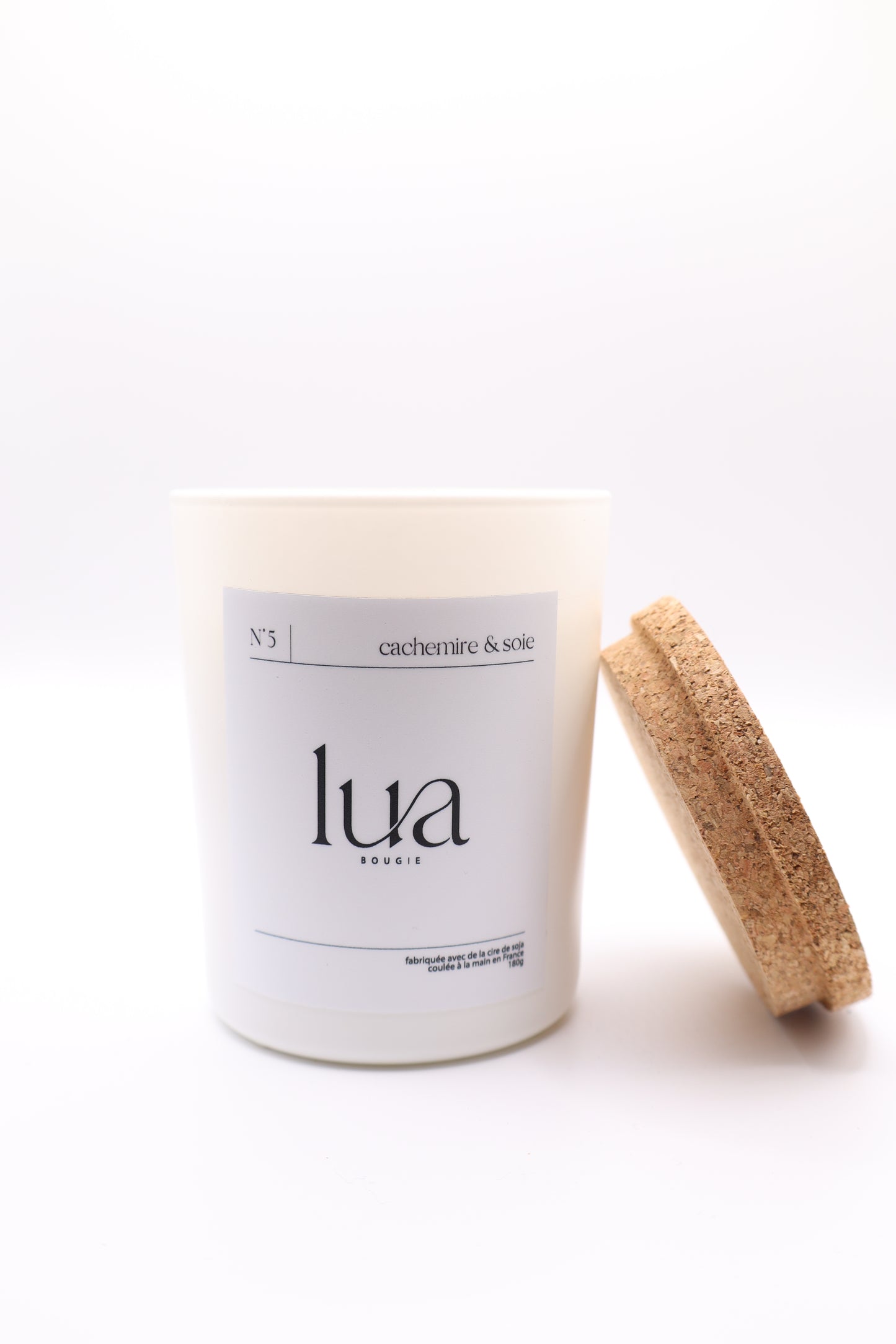 Bougie naturelle parfumée 180g CLASSIQUE - Blanc